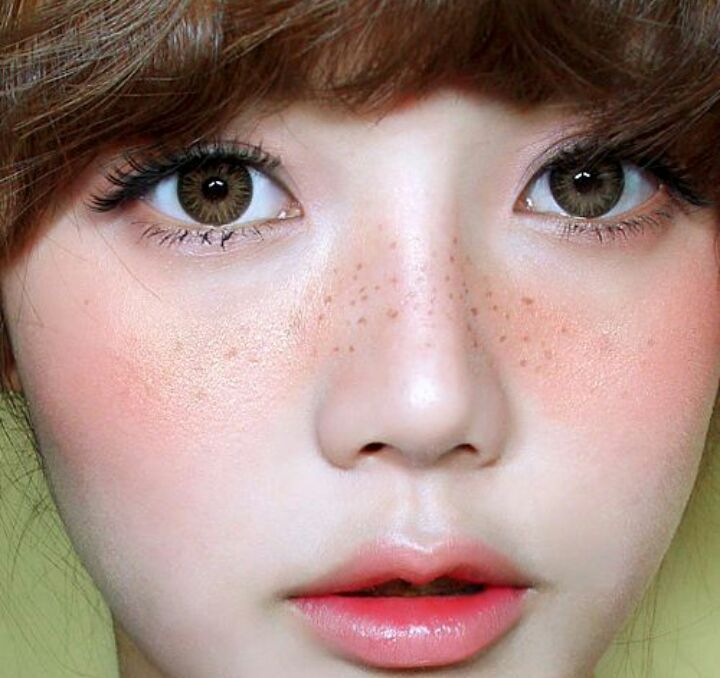 Má hồng kiểu Nhật